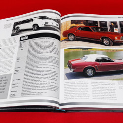 The Complete Book of Ford Mustang Fifth Edition: Every Model Since 1964 1/2