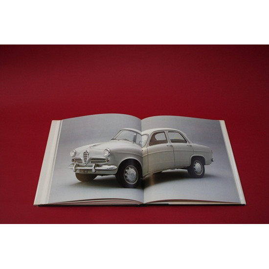 Alfa Immagini e percorsi 1910 - 1985