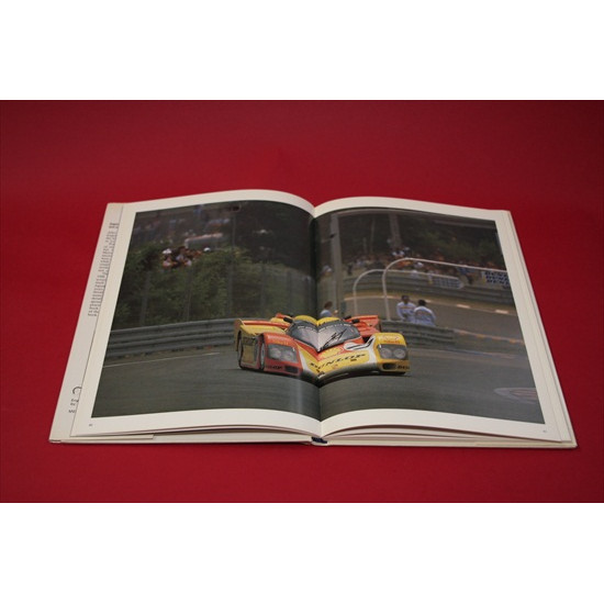 The Cat Pounces - Jaguar's Triumph at Le Mans