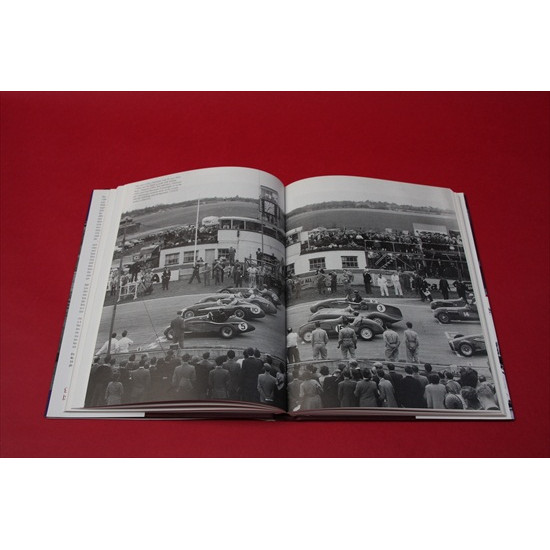 Motor Racing at Goodwood An Illustrated History