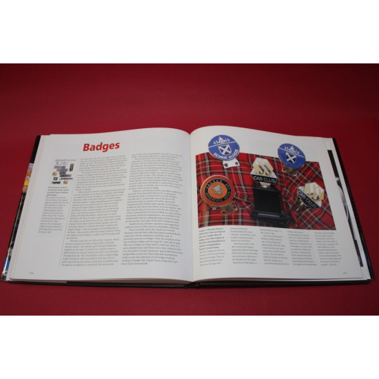 The Complete Guide to Jaguar Collectibles,Signed by Ian Cooling The Complete Guide to Jaguar Collectibles,Signed by Ian Cooling