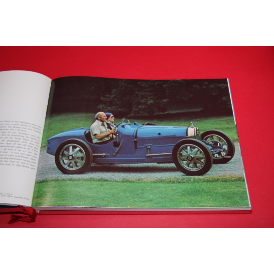 Bugatti L'Histoire illustrée des voitures de Molsheim Bugatti L'Histoire illustrée des voitures de Molsheim