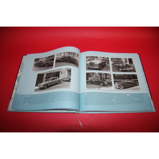 Street Muses of London: A  Pictorial Collection of Rolls-Royce and Bentley Motor Cars parked in the Streets of the British Capital 1955-1989