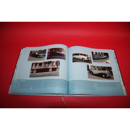 Street Muses of London: A  Pictorial Collection of Rolls-Royce and Bentley Motor Cars parked in the Streets of the British Capital 1955-1989